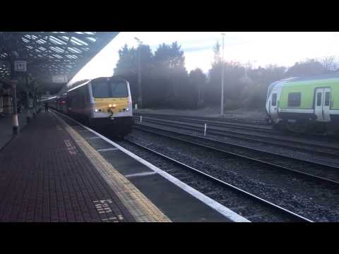 Irish Rail 201 loco 207 + Enterprise train arrives at Dundalk for Belfast Central (4/3/17)