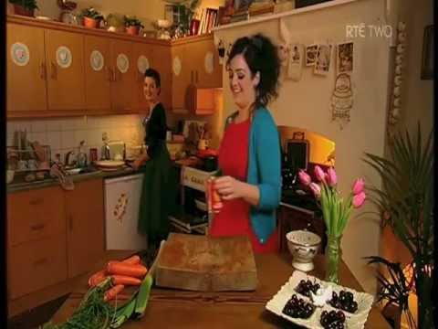 Maeve Higgins' Fancy Vittles Episode 1 Part 1