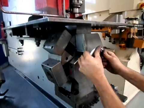 Darley MPD 70/130 pons knipmachine stanzmaschine