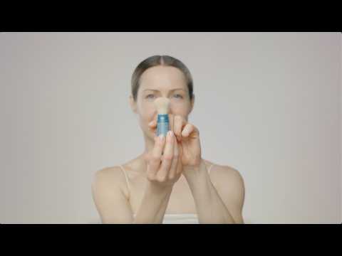 Colorescience Sunforgettable Brush-On Shield SPF 30 Mineralny puder ochronny w pędzlu (kolor Medium) 4,3 g - VIDEO