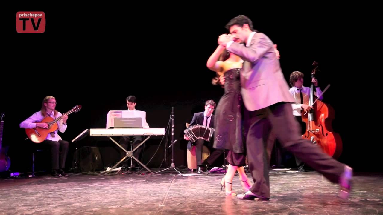 Dana Frigoli & Adrian Ferreyra at the opening of White tango festival 2011 in Moscow (Russia)3.