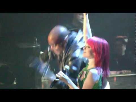 B.o.B. & Hayley Williams- "Airplanes pt.2" (HD) Live in NYC on 12-10-2010