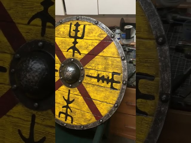 Vídeo relacionado con House of Warfare Hand Forged Iron Shield Boss Full Functional 12-14 Gauge Viking Umbo Battle Ready Historical Replica Armor