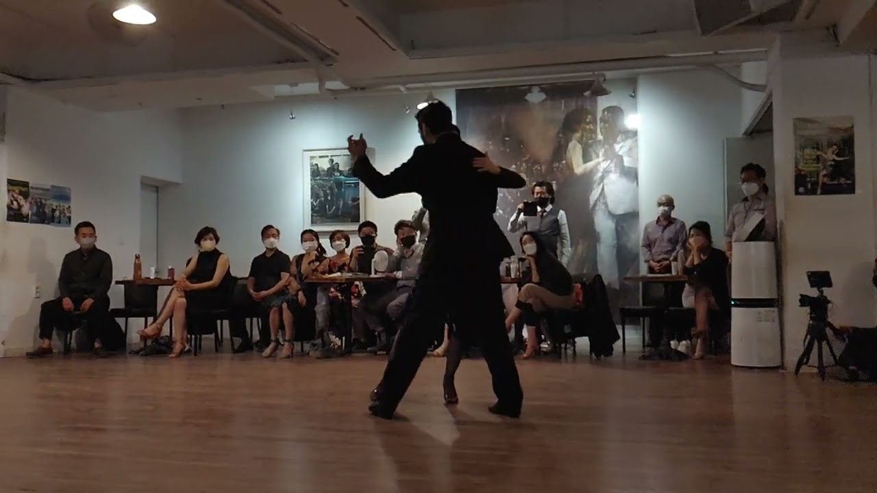 [Alfredo Gobbi, Jorge Maciel - La Número Cinco] Talía Gorla & Gustavo Alvarez