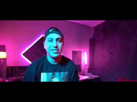 PAPU DEMENTE - MI MOMENTO ft. FOUR PLACK