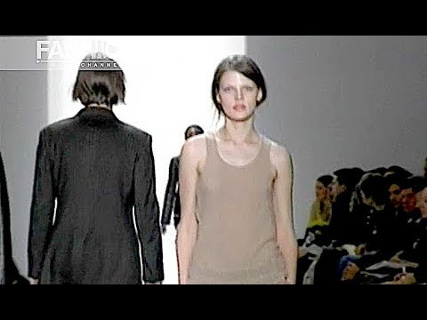 DKNY Fall 2002 2003 New York - Fashion Channel