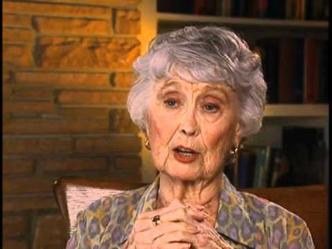 Betty Garrett on Edna's wedding on "Laverne & Shirley" - EMMYTVLEGENDS
