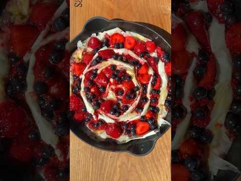 Very Berry Crinkle Cake