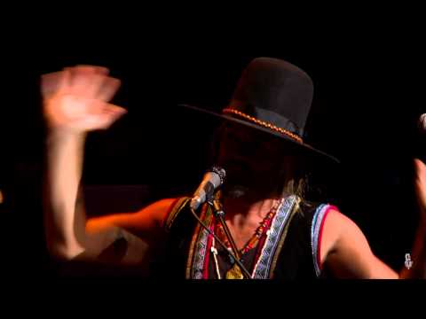 eTown Exclusive: Xavier Rudd On-Stage Interview