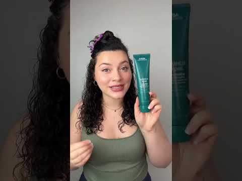 YOU CAN'T GET SUPER BOUNCY AND DEFINED CURLS WITHOUT THIS!