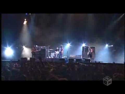 Arctic Monkeys - When the Sun Goes Down (Live) [Summer Sonic 07]