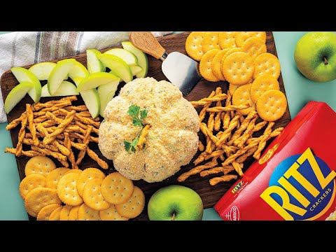 How to Make an Apple Cheddar Cheese Ball