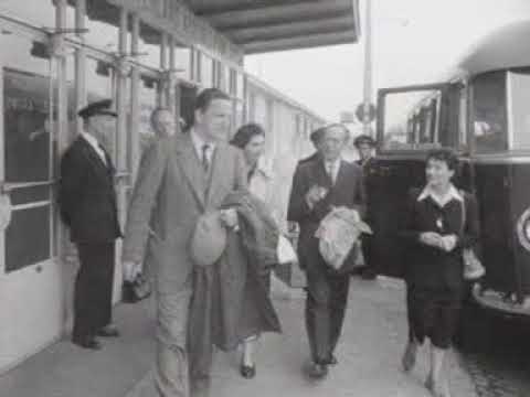 Amsterdam guest book: Benjamin Britten, Peter Pears, Jean Cocteau (Week number 50-26) 🔴