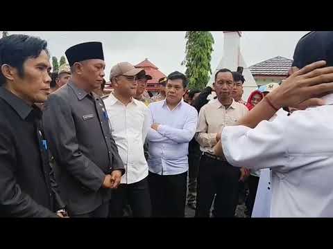 Honorer Demo di Kantor Bupati dan DPRD Seluma