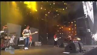 Handsome Poets - Sky On Fire (live op Pinkpop 2013)
