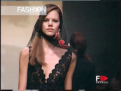 MIU MIU Fall 2005/2006 Milan - Fashion Channel