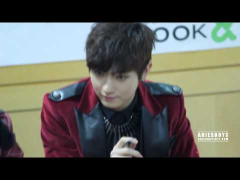 [FANCAM]121230 C-CLOWN RAY Jongno Fansign