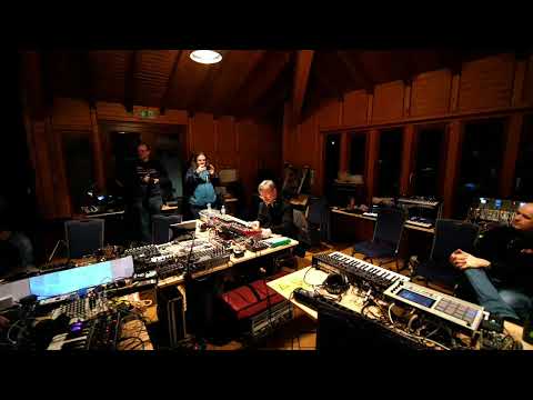 Nerdlich der Mitte VIII 2023 - serge live-jam