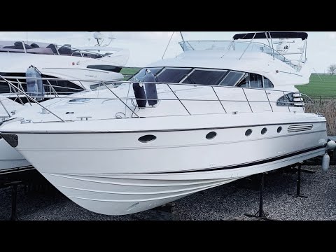 £200,000 Yacht Tour : 2004 Fairline Squadron 55