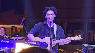 Download lagu The Overtunes Bukan Sekedar Kata Live La Piazza Kelapa Gading mp3