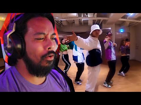 Professional Dancer Reacts to LAY "Honey" Dance Rehearsal