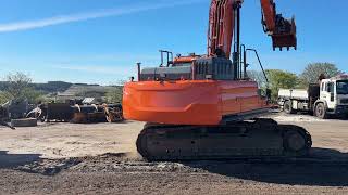 Купить гусеничный экскаватор Doosan DX 300-LC7 - Изображение 4 | Machineryline LT Гусеничный экскаватор Doosan DX 300-LC7 | Изображение 4 - Machineryline