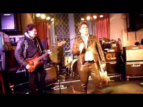 Splodgenessabounds '2 Pints Of Lager And A Packet Of Crisps Please 25.10.15