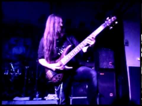 GUITAR UNIVERSE TOUR 2012 - Franck Hermanny bass solo