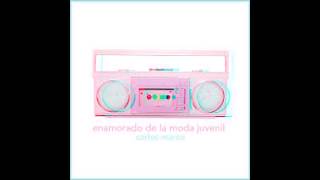 Enamorado De La Moda Juvenil - Carlos Marco (con letra)