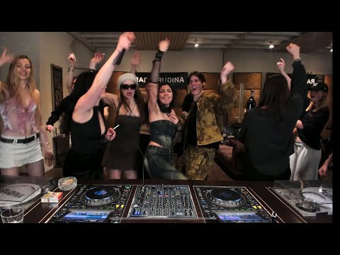 Cara Elizabeth #2 | Radio Rudina