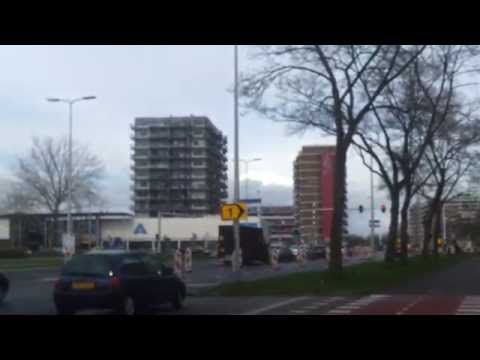 Politie met spoed onderweg naar ongeval op de Albert Schweizterbrug te Alphen a/d Rijn.