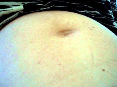 Bebis har hicka i magen.