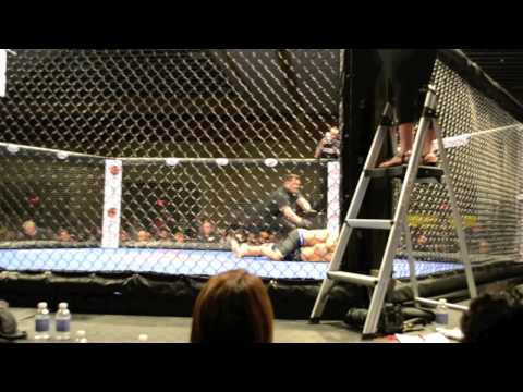 WILFREDO SANTIAGO - 27 second KO TwinRivers