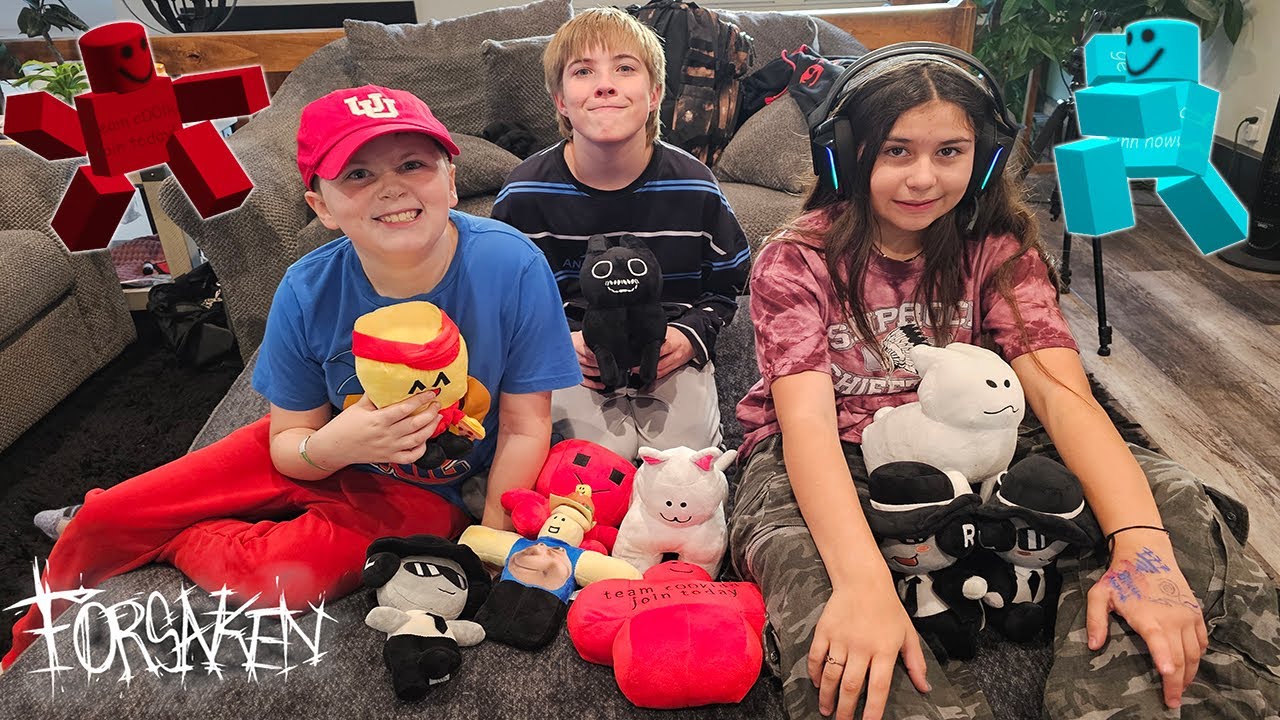 Unboxing Forsaken Fandom Plushies