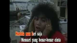 Download lagu Vina panduwinata, Trie utami, Malyda, Atiek cb - Nurlela mp3 Download lagu Vina panduwinata, Trie utami, Malyda, Atiek cb - Nurlela mp3