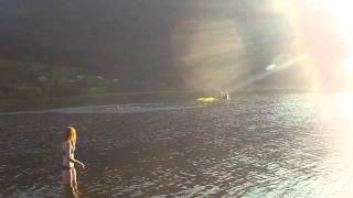 Innhopp Øvre Granvinsvatn with a hugh splash