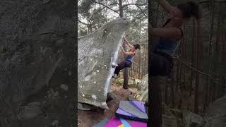 Video thumbnail of Sexe et Dentelles, 6b (sit). Fontainebleau