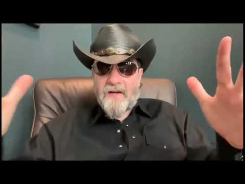 Wheeler Walker Jr. #steeleworldwide #dumptruck #tour #canada