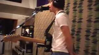 Arctic Monkeys - Sandtrap This House Is A Circus KCRW2007