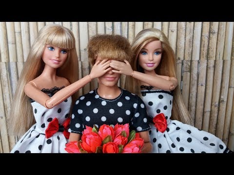 Barbie and Ken Love 💘 Video. Two Barbie Sisters💘 and Ken❤️.New Dress up dolls.Episódio de boneca Video