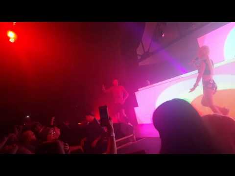 Baby's On Fire - Die Antwoord