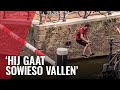 Jongens vallen in gracht tijdens parkour in centrum