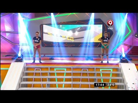 Elimination moment (07-03-2016) - Andrea leaves Combate!