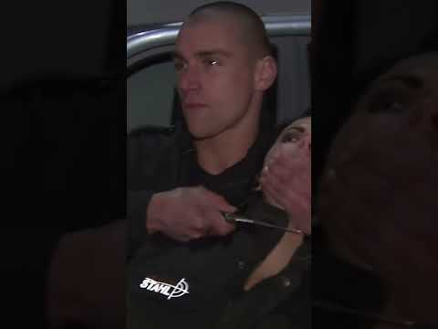 Carsten saves Cora's life! 🔪😱 | Private detectives in action #shorts