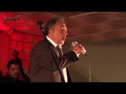 Augusto Oliveira  " Noites de Alfama "