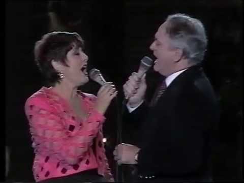 Gé Korsten and Rina Hugo - Vlieg met die Wind