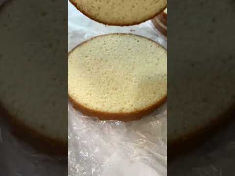 Secret to MOIST cakes is so SIMPLE