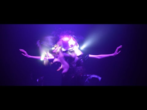 Bernardo Bauer part. Sara Não Tem Nome - Coragem (Videoclipe)