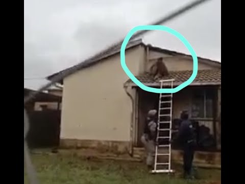 Witchcraft: Old woman found on top of her neighbours’ house: Mzansi was left Angered