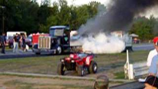 preview picture of video 'Smith Transport Fast Diesel Trucks at Beaver Springs Dragway'